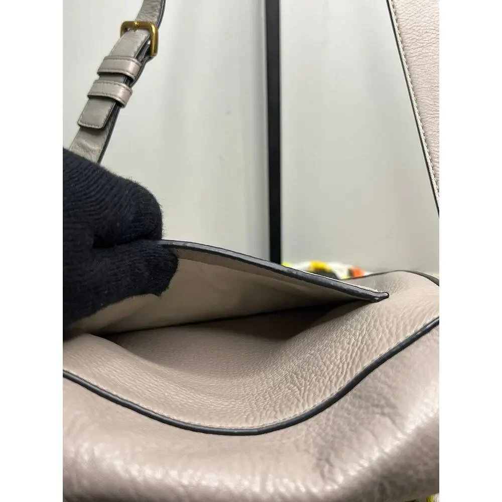 Marc Jacobs Recruit Nomad Pebbled Leather Saddle Crossbody Bag Taupe Gray